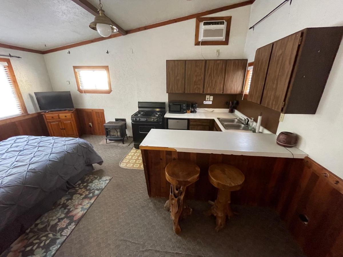 Adventures Vacation Rentals Lava Hot Springs Exterior photo